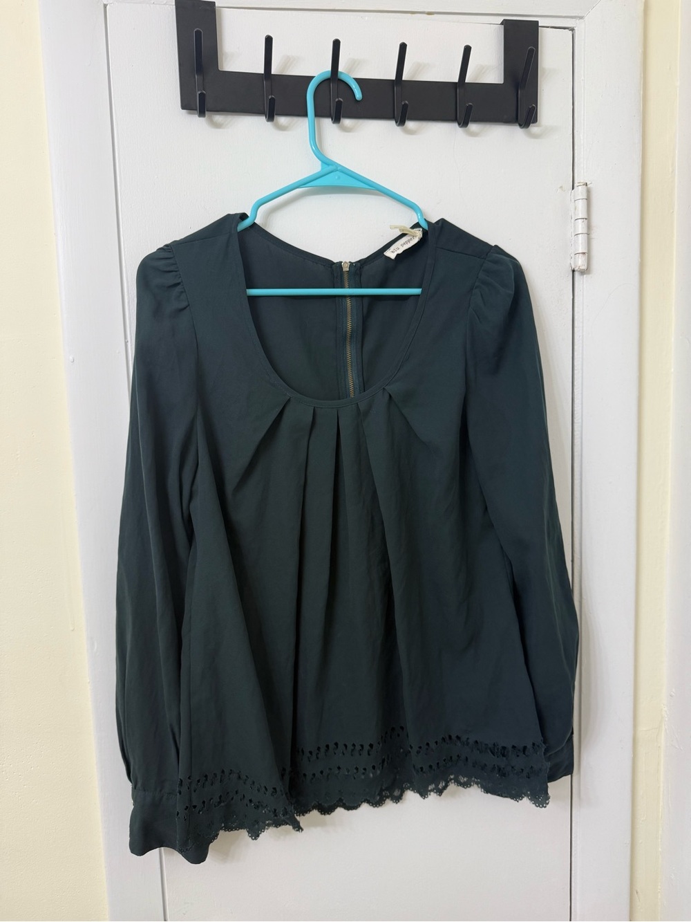 Blu Pepper Blouse Dark Green Eyelet Hem Size L